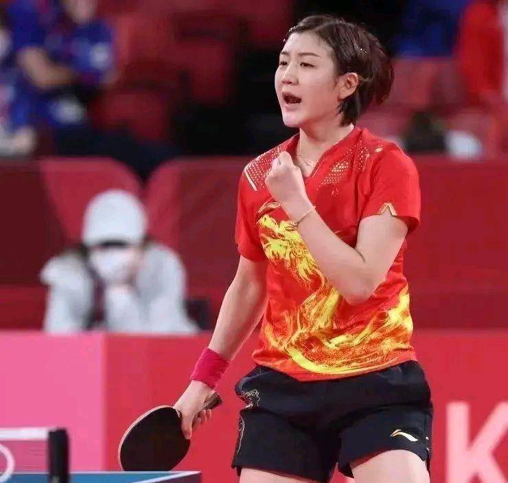 又充满了智 又充满了智